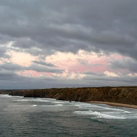 Ocaso - Oceanview Sunsets Over Arrifana