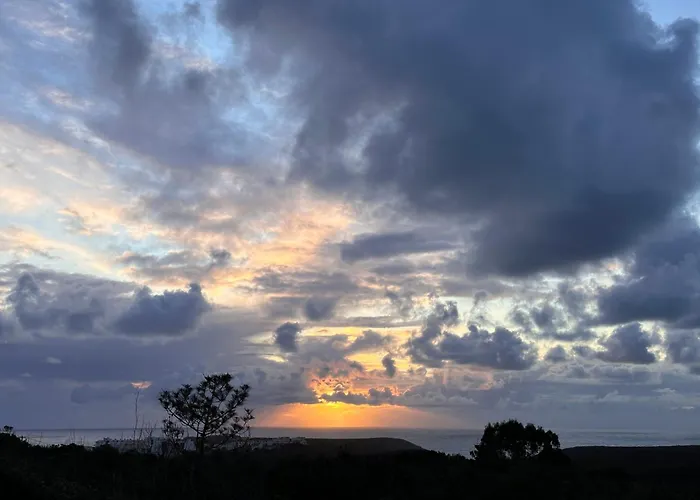 Ocaso - Oceanview Sunsets Over Arrifana